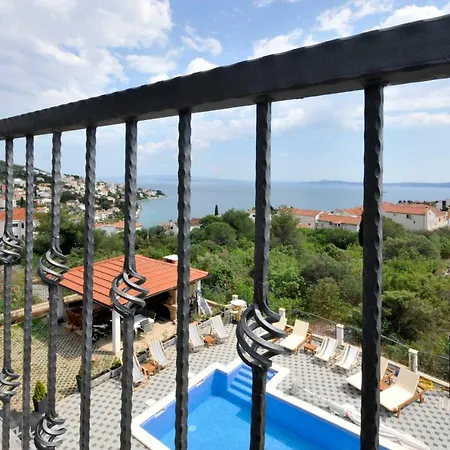 شقة Vila Ivan تروغير